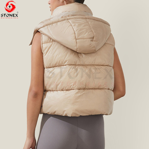 Venta al por mayor de fábrica personalizada Oem sin mangas con cremallera Chaleco de Invierno para mujer acolchado 100% poliéster relleno chaleco chaqueta - Product Image 2