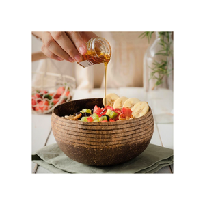 Vente en gros de bols en coquille de noix de coco bols jetables artisanaux naturels pour salades de fruits cadeau d'affaires prêt à être expédié au Vietnam - Product Image 3