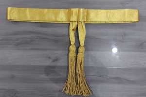 เข็มขัดพิธีการสีทองเต็มเส้น ทำมือ ปรับแต่งได้ พร้อมพู่ไหมเมทัลลิก ขายส่ง ผ้าไมลาร์ สำหรับคาดเอว อุปกรณ์ป้องกันตัวส่วนบุคคล - Product Image 2