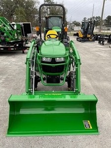 Proveedor Verificado de John Dee 2025 2038R CON CARGADOR 220R, SILLÍN CON SUSPENSIÓN, NEUMÁTICOS R4, PAQUETE LIGERO, Listo para Venta y Entrega - Product Image 2