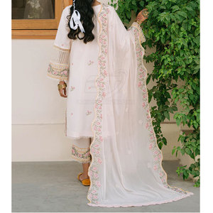 ชุดสูทผู้หญิงปักลายทันสมัย  ผู้จัดจำหน่ายชุดสไตล์ชาติพันธุ์สุดอินเทรนด์  ชุดสูทผู้หญิงปักลายคลาสสิก - Product Image 3