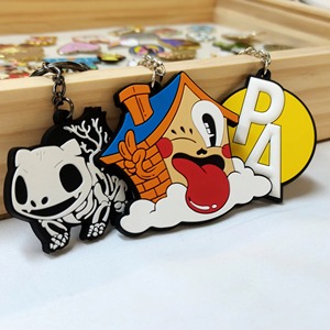 พวงกุญแจปรับแต่งโลโก้ของนักออกแบบ3D/2D พวงกุญแจยางพีวีซีแบบนิ่มพวงกุญแจ2D 3D ของขวัญส่งเสริมการขายอุปกรณ์เสริมแฟชั่น - Product Image 2