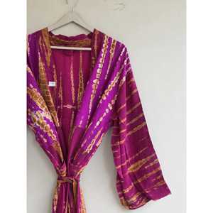 Kimono de sari tie-dye bohemio hecho a mano, estilo vintage, ropa de dormir larga, pareo para traje de baño - Product Image 1