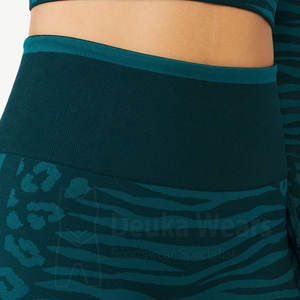 Legging de yoga et d'entraînement pour femme, taille élastique, imprimé par sublimation à motif 3D, personnalisé, 100% polyester, faible MOQ - Product Image 5