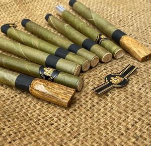 Rouleaux de feuilles de palmier de luxe embouts de filtre de balle de maïs feuille organique sans produits chimiques gomme arabe laminée à la main embouts de bois et de verre de feuille de palmier - Product Image 1