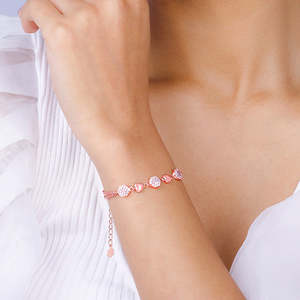 Pulsera ajustable de oro rosa con corazones deslumbrantes, accesorio de joyería de moda para mujer, Idea de regalo romántico para aniversario de boda - Product Image 2