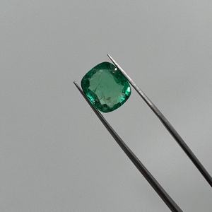 Nuevas esmeraldas de corte de cojín zambiano Natural de calidad fina de Grado Superior 5,61 quilates para la fabricación de joyas - Product Image 1