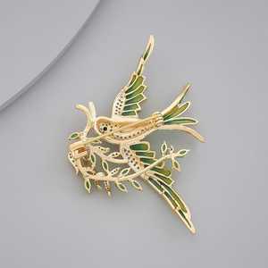 Broche tendance style coréen pour sari 171141 avec strass en cristal, motif floral plaqué cuivre et laiton pour cadeaux de fête - Product Image 3