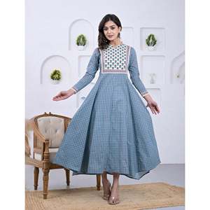 Vestido Anarkali Clásico Azul de Algodón con Estampado de Bloques y Corte en A - Product Image 5
