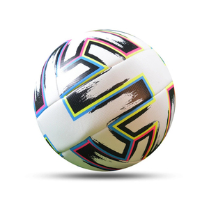 Balón de fútbol Venta caliente material de cuero disponible en el precio al por mayor de alta calidad superventas antiarrugas balón de fútbol - Product Image 4
