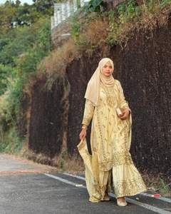 Tissu lourd moderne en fausse Georgette de créateur indien pakistanais vêtements de mariage Sharara costume Palazzo Dupatta adultes occasions spéciales - Product Image 4