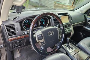 TOYOTA LAND CRUISER d'occasion 2008, conduite à gauche/droite - Product Image 3