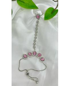 Bracelet ajustable en argent avec finition argentée de qualité supérieure, serti de CZ, pour mariage et fiançailles, collection pour les fêtes, à porter pour les femmes - Product Image 2