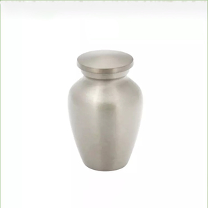 Urna de cremación de recuerdo del orgullo americano, urna de latón gris de 3 pulgadas de alto - Product Image 6