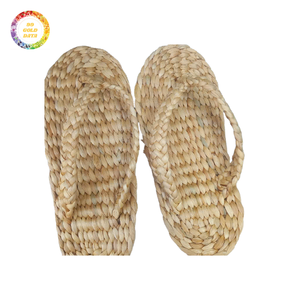 Pantoufles de maison écologiques tissées en jacinthe d'eau-confortables et légères pour un usage intérieur quotidien - Product Image 1