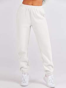 ชุดวอร์มผู้หญิง คุณภาพสูง ผ้าฝ้ายระบายอากาศดี รับผลิตแบบ OEM พิมพ์โลโก้ตามสั่ง ราคาขายส่ง ใส่สบายในฤดูหนาว - Product Image 5