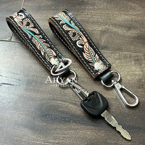 พวงกุญแจหนังวัวพร้อมอุปกรณ์ทำมือของขวัญที่ดีที่สุดพร้อมกระเป๋าปรับแต่งได้ตามต้องการพวงกุญแจดีไซน์ทันสมัยสำหรับใช้ได้ทั้งชายและหญิง - Product Image 1