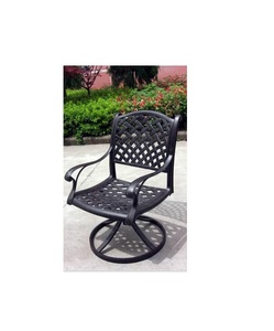 Classic English style <b>cast</b> <b>iron</b> <b>garden</b> chair with black coating and curved lines for timeless design - Product Image 3