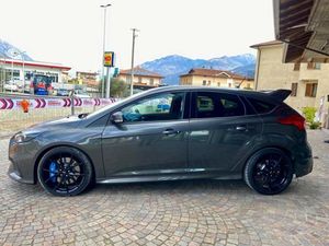 Top Performance 2017 <span class=keywords><strong>Ford</strong></span>-<span class=keywords><strong>Focus</strong></span> manuelle essence <span class=keywords><strong>4</strong></span> cylindres Euro6 5 places 349hp voitures d'occasion prêtes à exporter dans le monde entier - Product Image 5