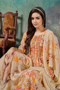 Fourniture en gros de Viscose de soie avec crêpe intérieur et broderie lourde femmes Kurti du fabricant indien - Product Image 5