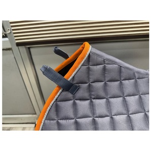 Quantité en vrac de tapis de selle de cheval de saut de tissu de satin de haute qualité disponible de l'exportateur indien pour l'équitation - Product Image 5