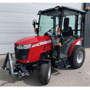 Envío a tiempo del tractor Massey Ferguson 1740M 4WD - Product Image 2