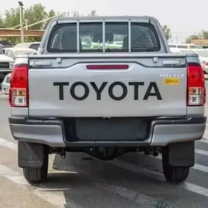 Hilux 9X DC 2.4D MT 4X4 2023 Usado, Volante a la Izquierda, Asientos de Cuero, Cámara Trasera, Ventanas Eléctricas, Color Plata (VC HI.L UX.DC2.4D 17) - Product Image 2