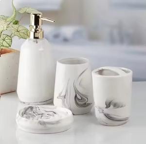 Ensemble de salle de bain en forme de cône en silicone à imprimé floral blanc Accessoires de vanité élégants et modernes pour la maison et l'hôtel - Product Image 5