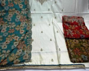 Costumes de fête indiens brodés à la main non cousus de créateur moderne pour femmes de style traditionnel en soie - Product Image 3