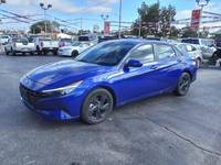 Prix de vente le plus bas H y u n d a i Elantra Hybrid Blue 4dr Sedan Voitures d'occasion à vendre.