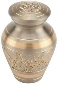 Urnas de cremación de latón de alta calidad con hermoso grabado y diseño duradero para la preservación de cenizas y monumentos conmemorativos - Product Image 3