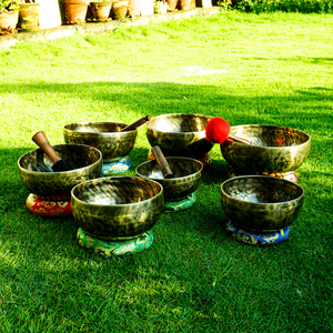 Handmade Himalaya Trăng Tròn 7 Chakra Chữa Bệnh Hát Bát Đặt; Chuyên Nghiệp Hát Bát Đặt Với Hoàn Toàn Điều Chỉnh Trên 440 Hz - Product Image 2