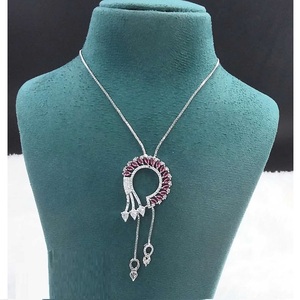 Ensemble de bijoux AD à l'aspect antique Design traditionnel américain de diamants pour les événements culturels et les mariages disponibles au prix d'exportation - Product Image 1