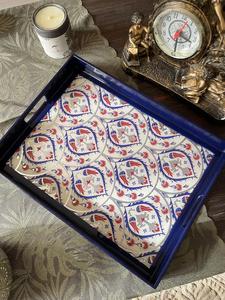 Plateau de service en bois de luxe fabriqué à la main avec blocs à découper de luxe Meena - Product Image 3