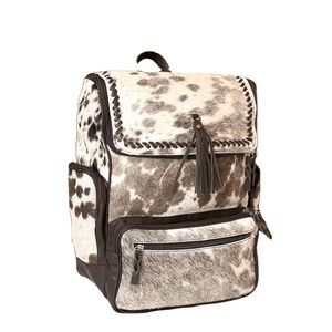 Vente en gros Sac en cuir de vachette à poils sur fourrure grande capacité style rodéo avec fermeture à glissière pour filles outillage manuel et sculpture - Product Image 1