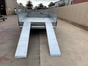 Semi-remorque à benne basculante de 3 à 5 tonnes - Product Image 4