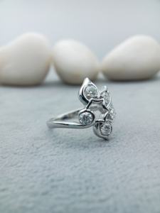 Custom Fancy Solitaire VVS Moissanite Diamond Compromiso Anillo de bodas 925 Sterling Silver Set 14K Trendy 100% Satisfaction - Product Image 3