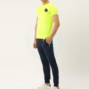 ชุดวอร์มสำหรับผู้ชายดีไซน์ตามสั่งผลิตจากผ้าฝ้าย - Product Image 3