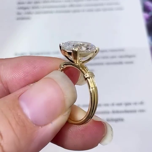 Anillo Solitario de Oro Vintage con Certificado IGI, con Diamante de Laboratorio de 3.00ct, Banda Ovalada Acanalada, Elegantes Anillos de Diamantes - Product Image 4