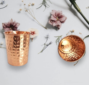 Tasses à boire en cuivre artisanal Divris avec finition martelée, design moderne, écologiques pour la maison et les voyages - Product Image 5