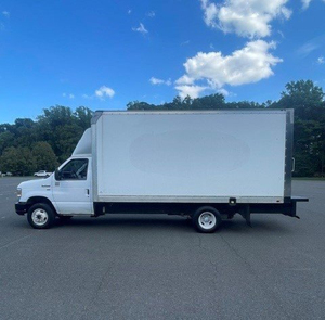 Camioneta Furgoneta Usada 2019 para la Serie E, Diésel, Manual, Euro 5, Lista para Enviar - Product Image 1
