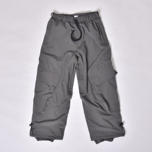 Pantalones Cargo Unisex Impermeables 10,000mm, Transpirables, Resistentes al Viento, con Calefacción, Cintura con Cordón, Puños Elásticos, 100% Poliéster, para Uso en Exteriores - Product Image 1