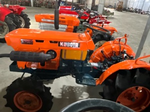 Tractor Compacto Kubota B7001 Nuevo y Usado para Agricultura, Huertos, Jardinería y Uso Comercial - Product Image 1