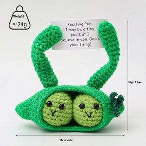 Muñeco de ganchillo de algodón hecho a mano con diseño de abeja en maceta, estilo caricatura, con detalles de patata, bordado, tarjeta de regalo, punto de cruz y costura. - Product Image 3