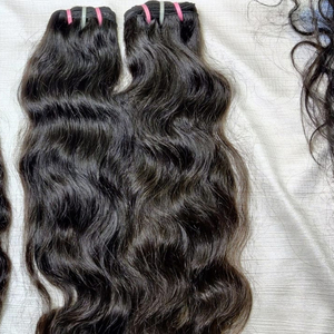Extensions de cheveux indiens crus non transformés Cuticules alignées Paquets bruts vierges par des exportateurs indiens Style de vague profonde lâche - Product Image 1