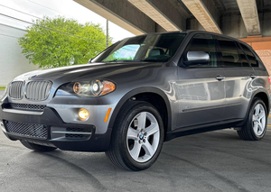 รถยนต์ 2010 X 5 xDrive35d เทอร์โบดีเซล เครื่องยนต์ 6 สูบเรียง ขับเคลื่อน 4 ล้อ สำหรับขาย - Product Image 2