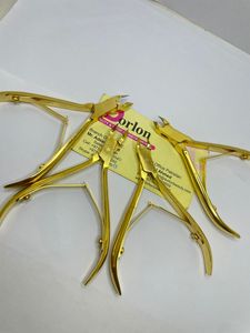 Pince à ongles en acier inoxydable plaqué or de qualité supérieure coupe-cuticules pointus avec logo personnalisé outil de soin des doigts de qualité durable - Product Image 4