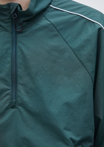 Chaqueta cortavientos transpirable personalizada impermeable a prueba de viento de talla grande para hombre chaquetas ligeras para exteriores - Product Image 3