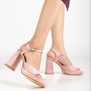 Zapatos de Tacón de Aguja Clásicos para Mujer, Punta Puntiaguda, Decoración de Diamantes de Imitación, 9 CM, para Tallas 36-40, Hechos en Turquía - Product Image 1