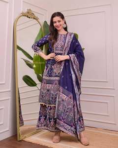 Ensemble Salwar Kameez en soie pure Chinon de créateur personnalisable de qualité supérieure impression numérique et travail à la main pour une tenue de fête - Product Image 1